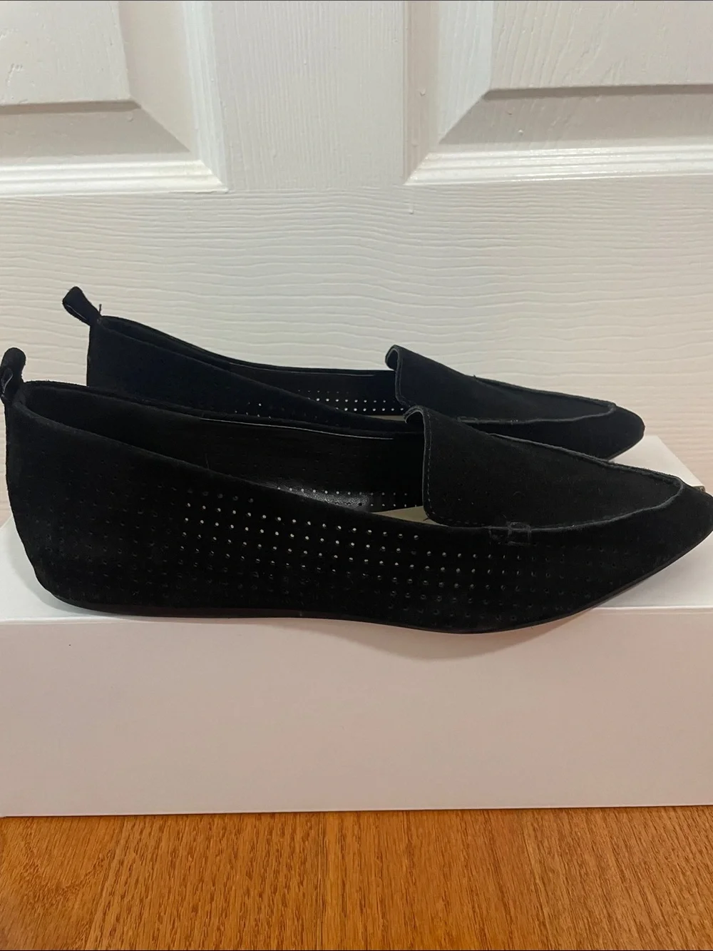 GUC - Aldo Latrice Black Pointed Suede Slip-On Loafers